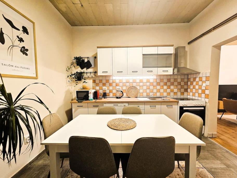 Dorcol-manhattan 90m2 * Belgrado